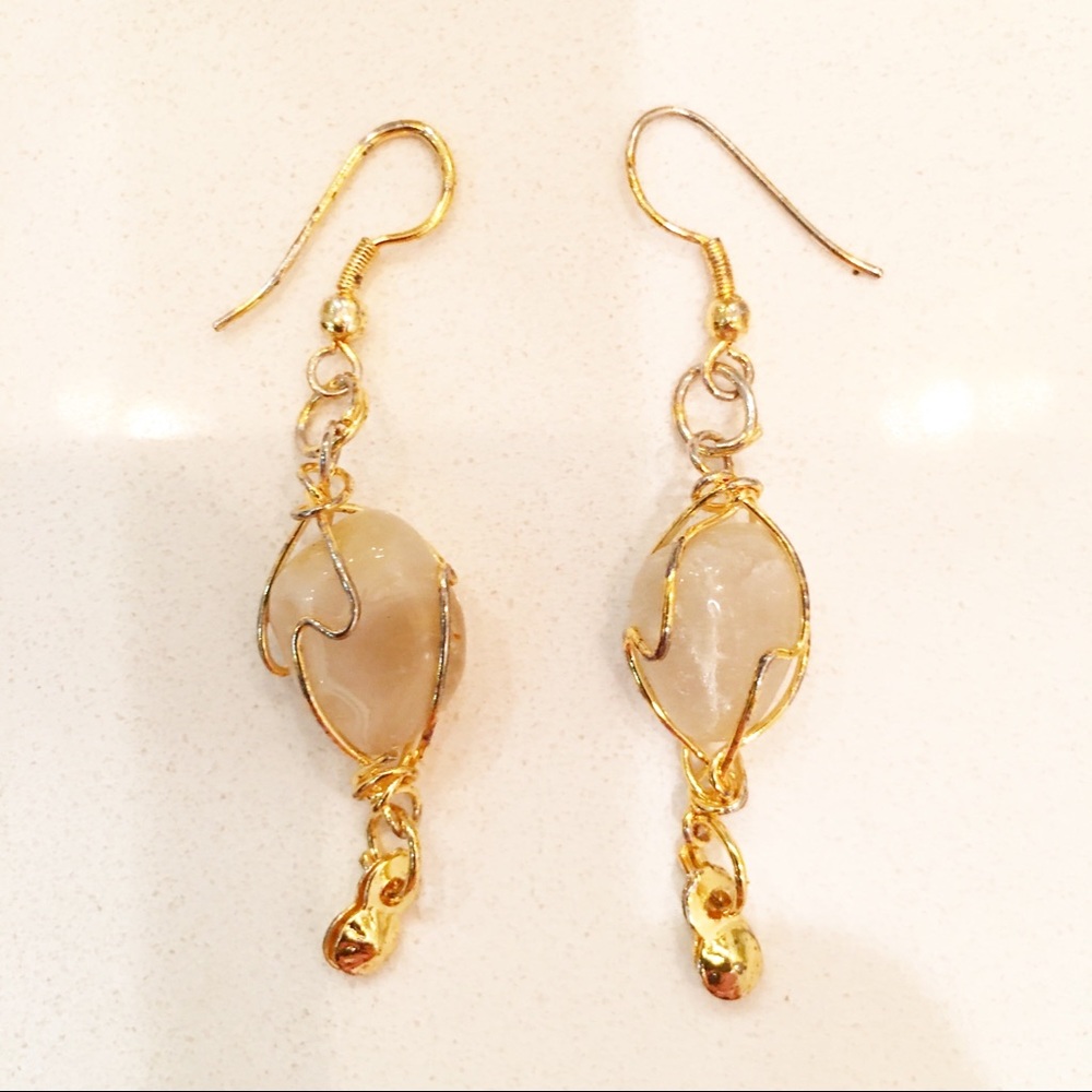 Gold tone Earrings
